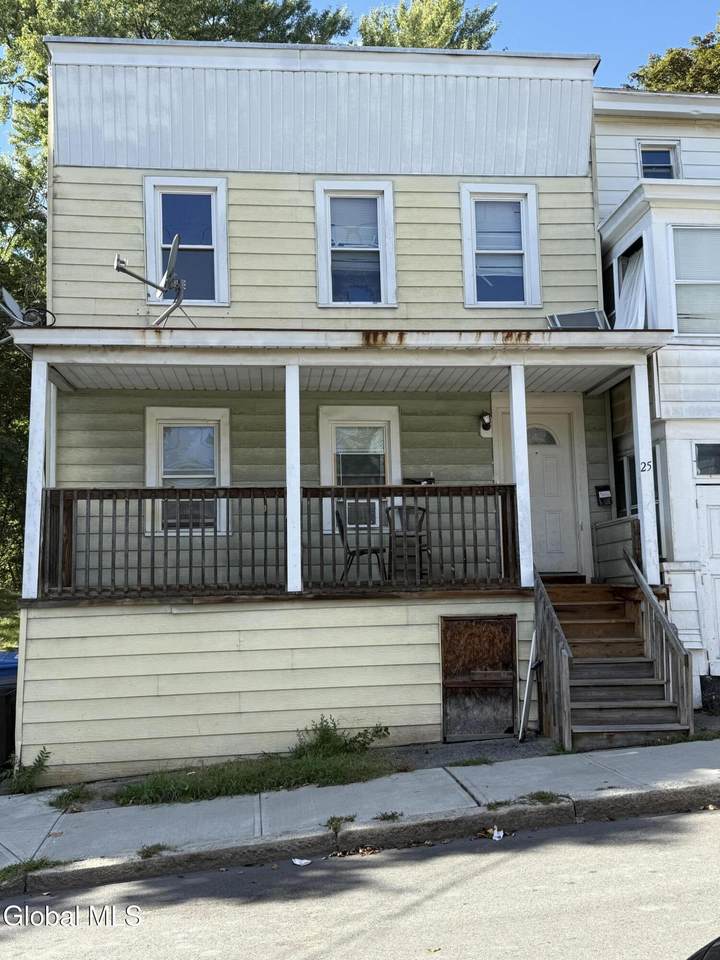 25 Benjamin Street - Photo 1