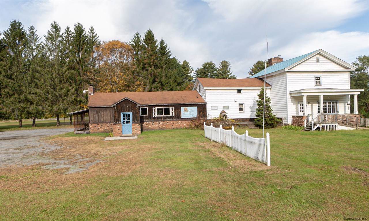 233 West Milton Rd - Photo 1