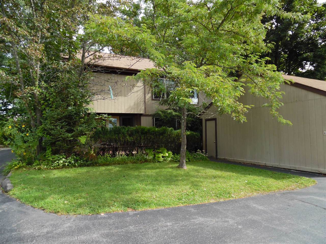 505 Huntington Ct - Photo 1