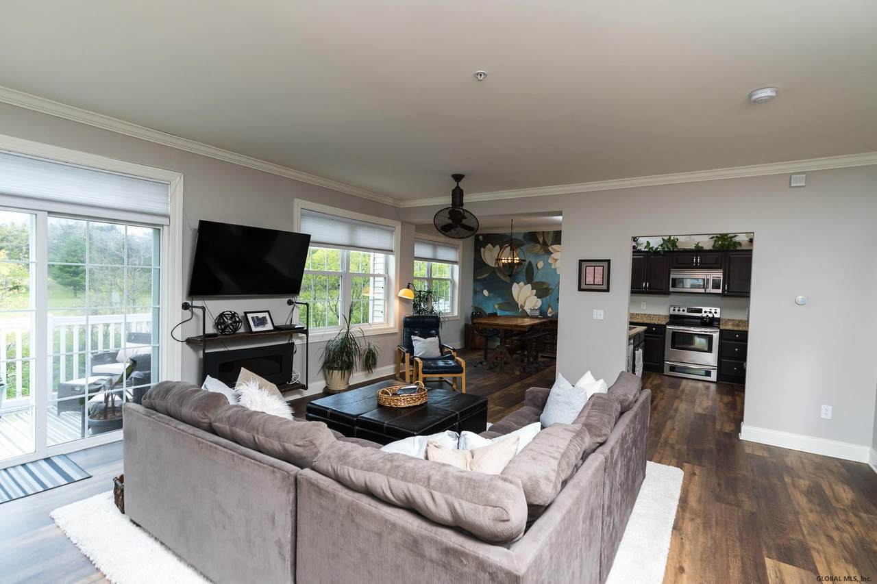 5208 Admirals Walk Dr - Photo 1