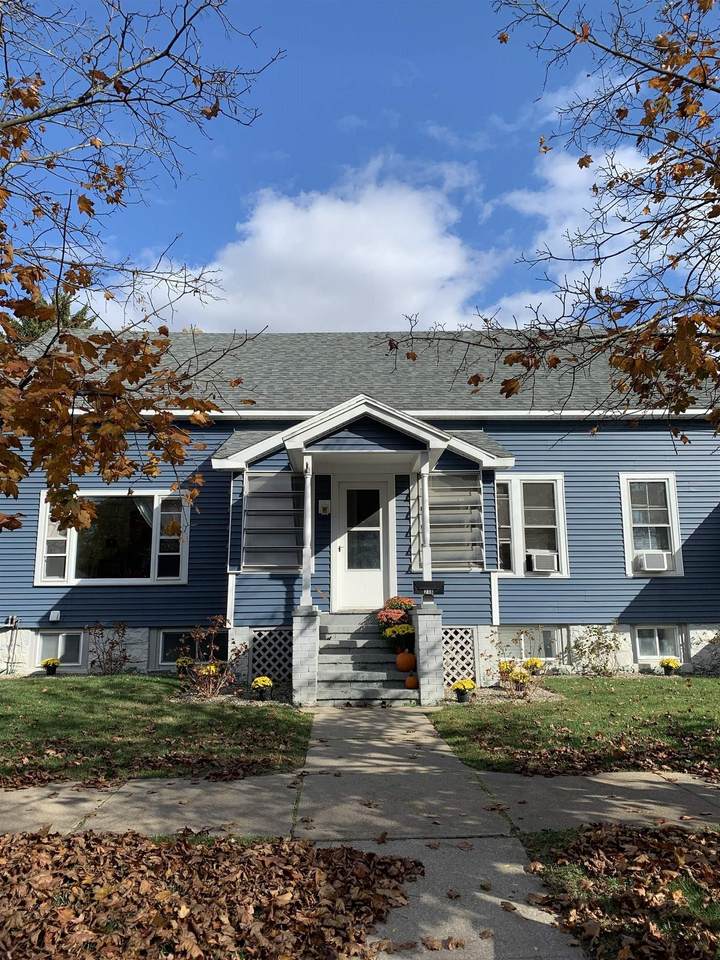 218 East Av - Photo 1