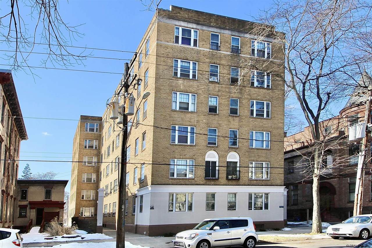 9 North Church St - Photo 1