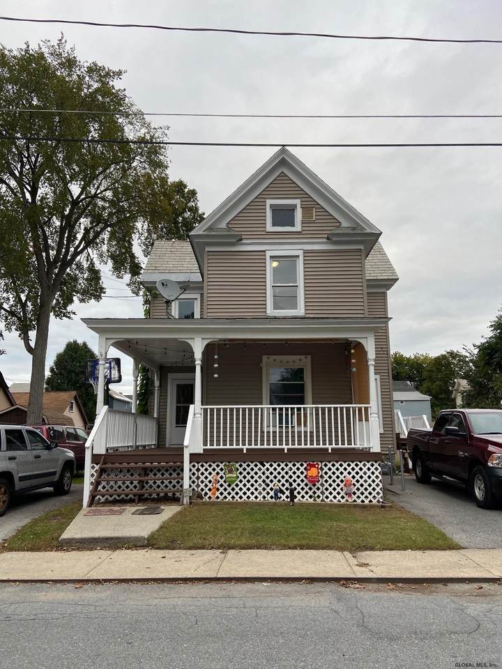 2 Stevens St - Photo 1