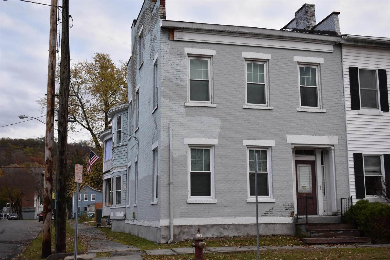 598 5TH Avenue - Photo 1