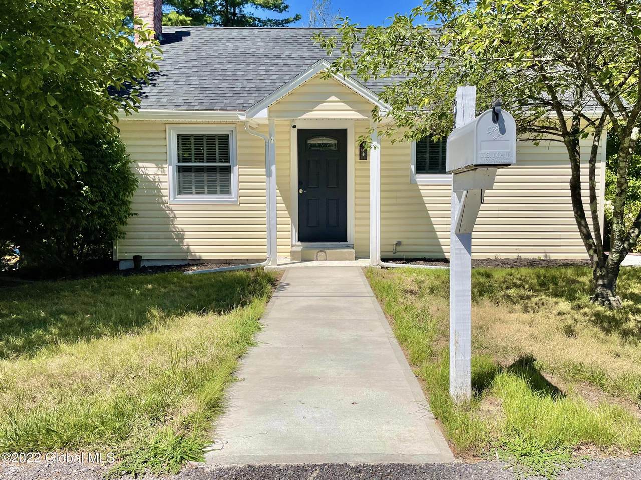 33 Grapevine Place - Photo 1