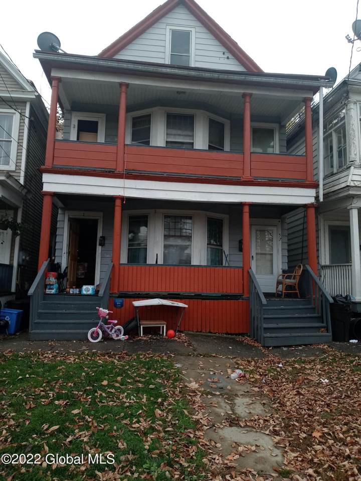 57 N. Manning Boulevard - Photo 1