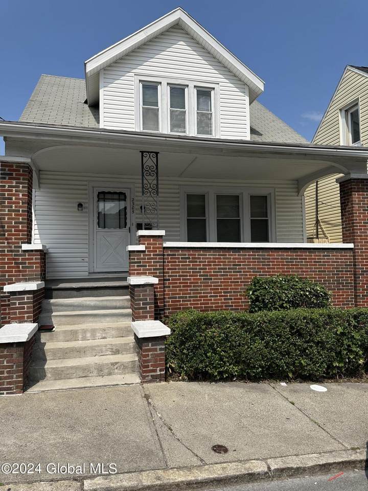2303-2305 15th Street - Photo 1