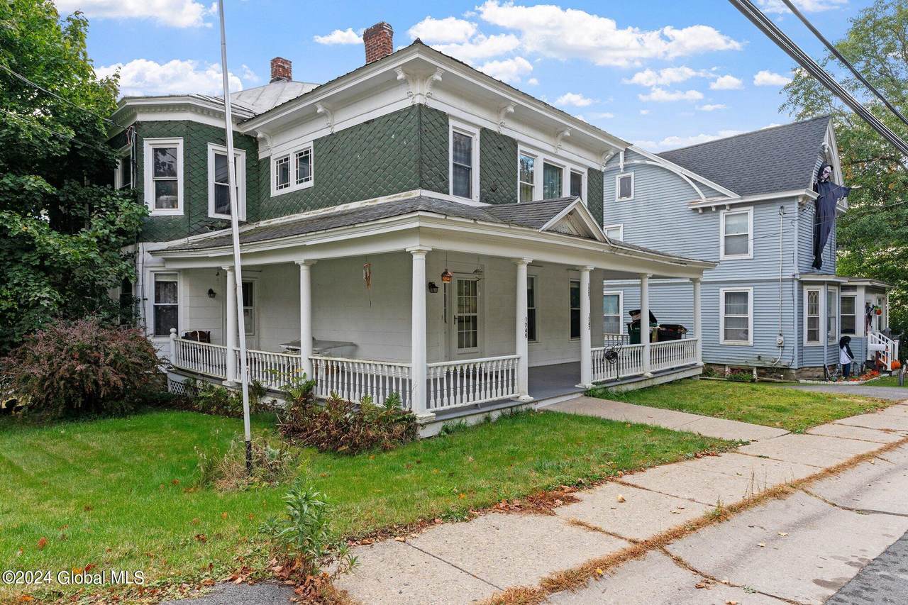 1749 Main Street - Photo 1
