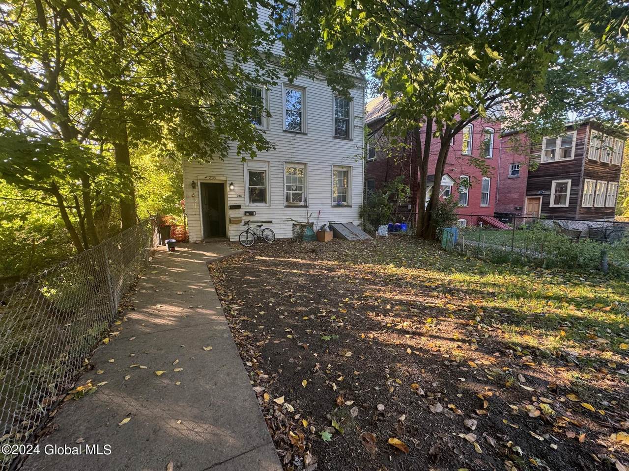 236 11th Street - Photo 1