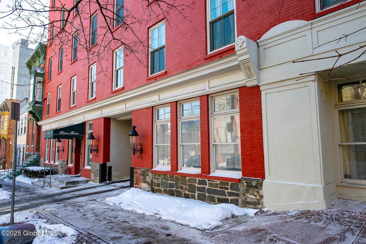 270 Hudson Avenue - Photo 1