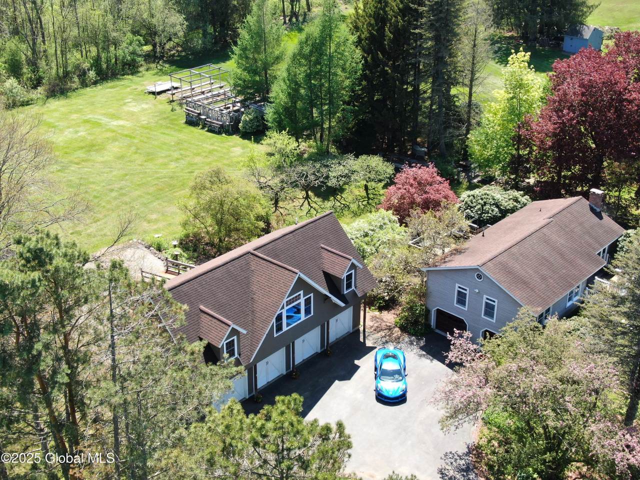 7 Western Avenue - Photo 1