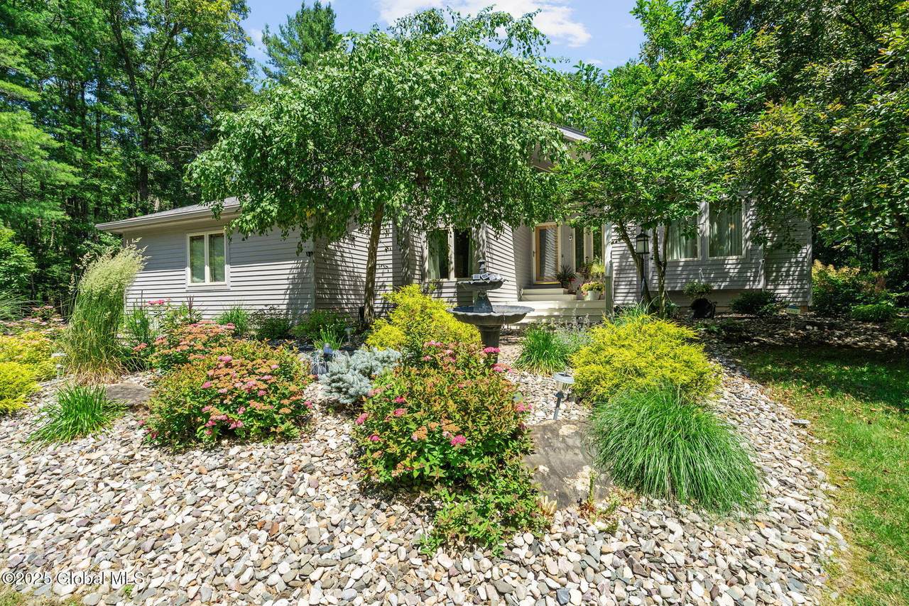 9 Spruce Run - Photo 1