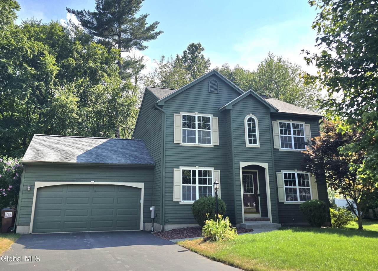 33 Commons Boulevard - Photo 1