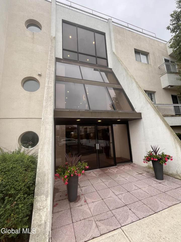 170-190 Schofield Street - Photo 1