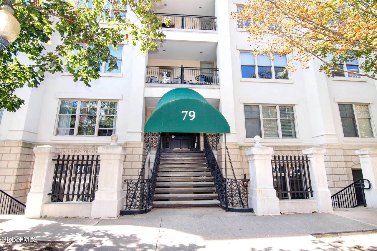 79 Railroad Place - Photo 1