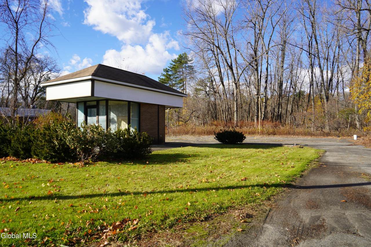 183 Fifth Avenue - Photo 1