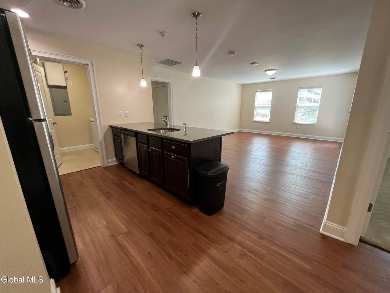 11 Hampstead Place - Photo 1