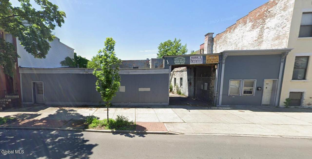 380 Madison Avenue - Photo 1