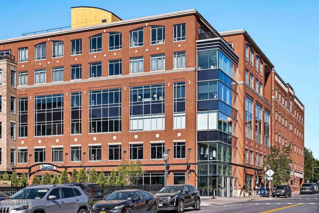 18 Division Street - Photo 1