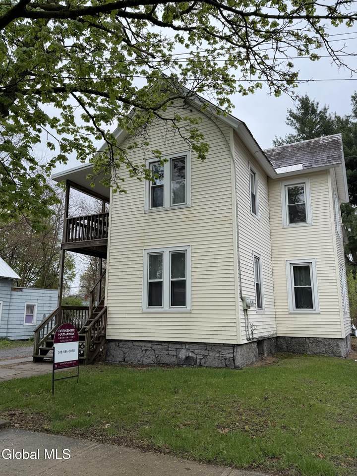 16 Montcalm Street - Photo 1