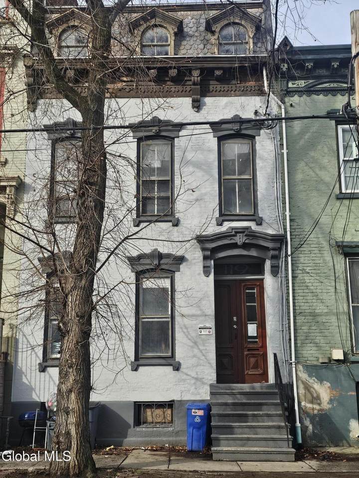 119 Grand Street - Photo 1