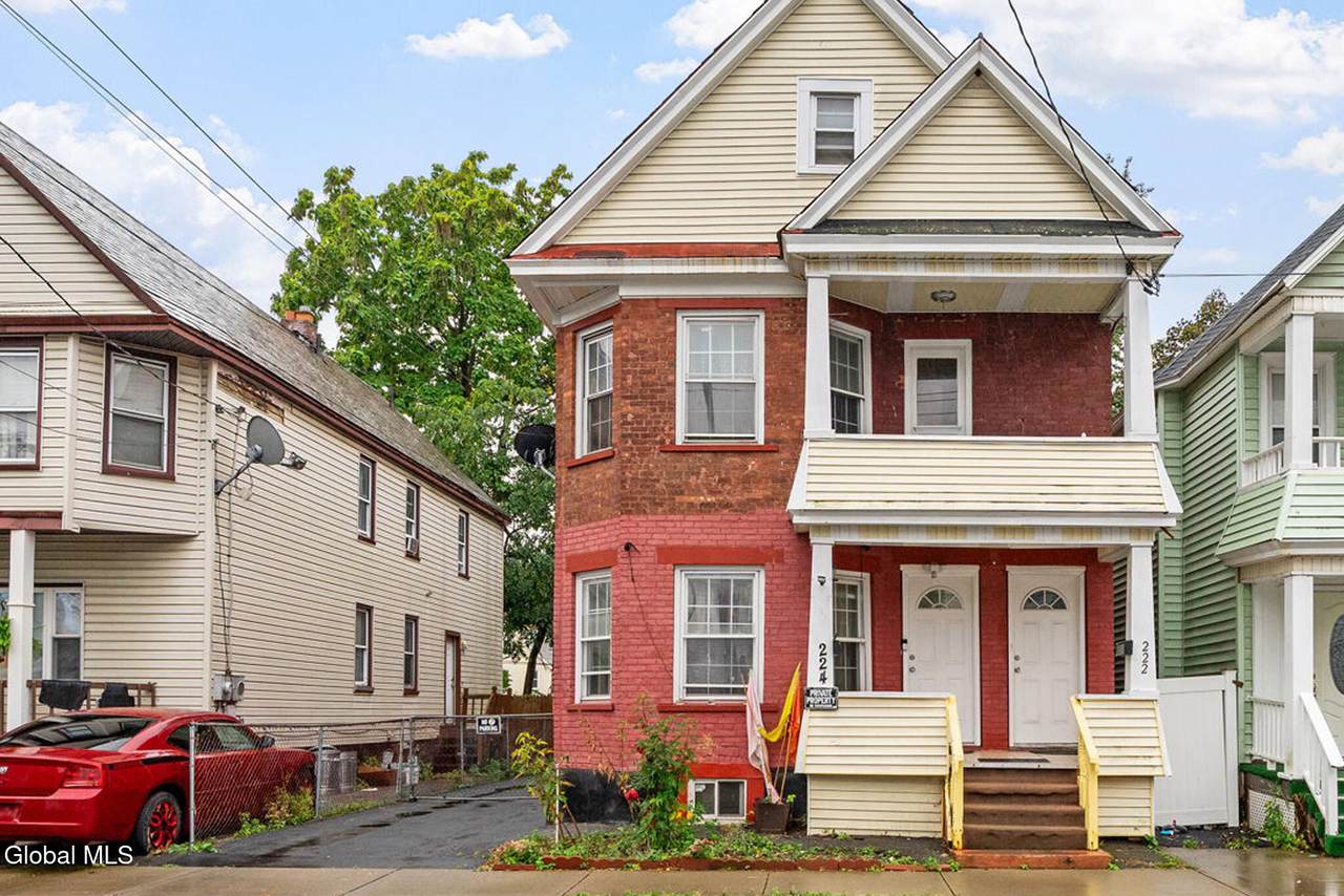 222 Duane Avenue - Photo 1