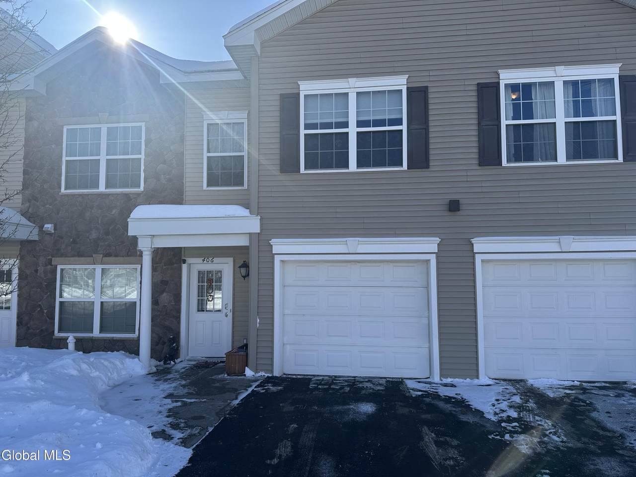 406 Worthington Terrace - Photo 1