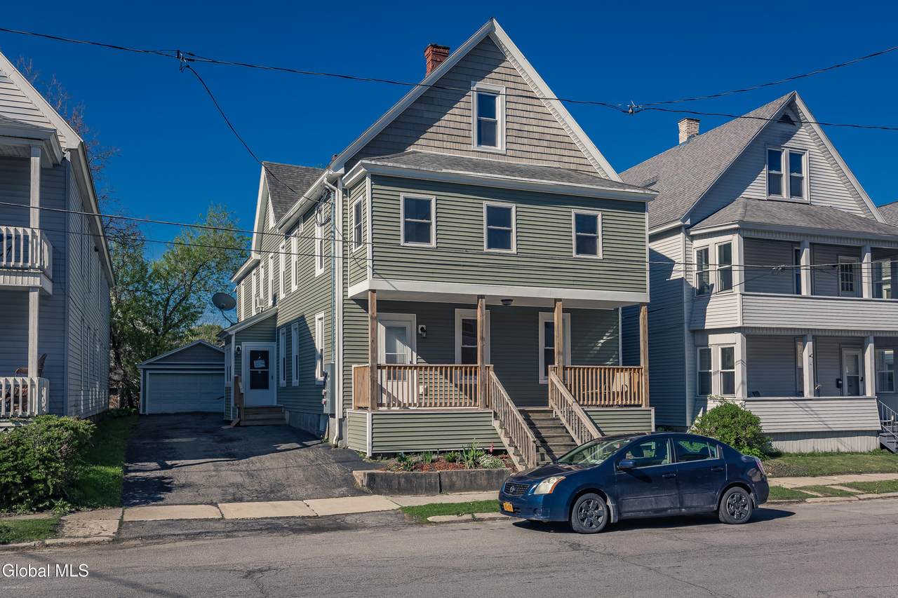 65 Van Derveer Street - Photo 1