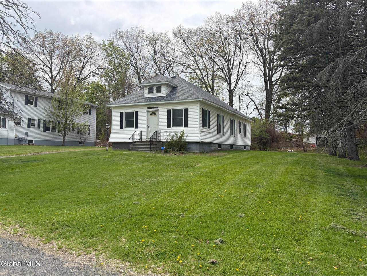 5 Mockingbird Hill - Photo 1