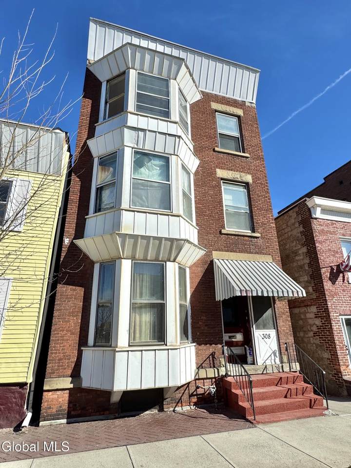 308 4th Street - Photo 1