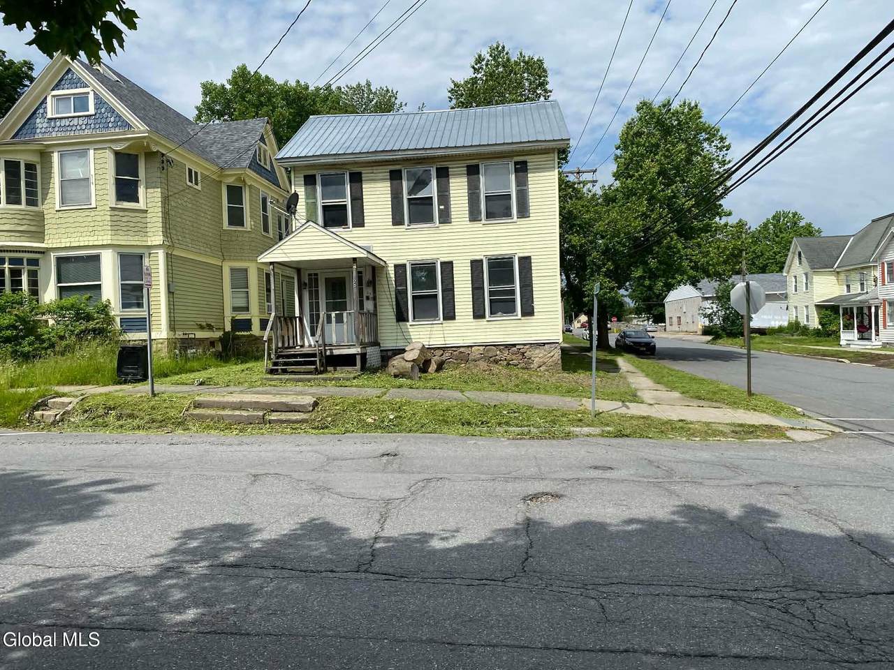 25 Perry Street - Photo 1