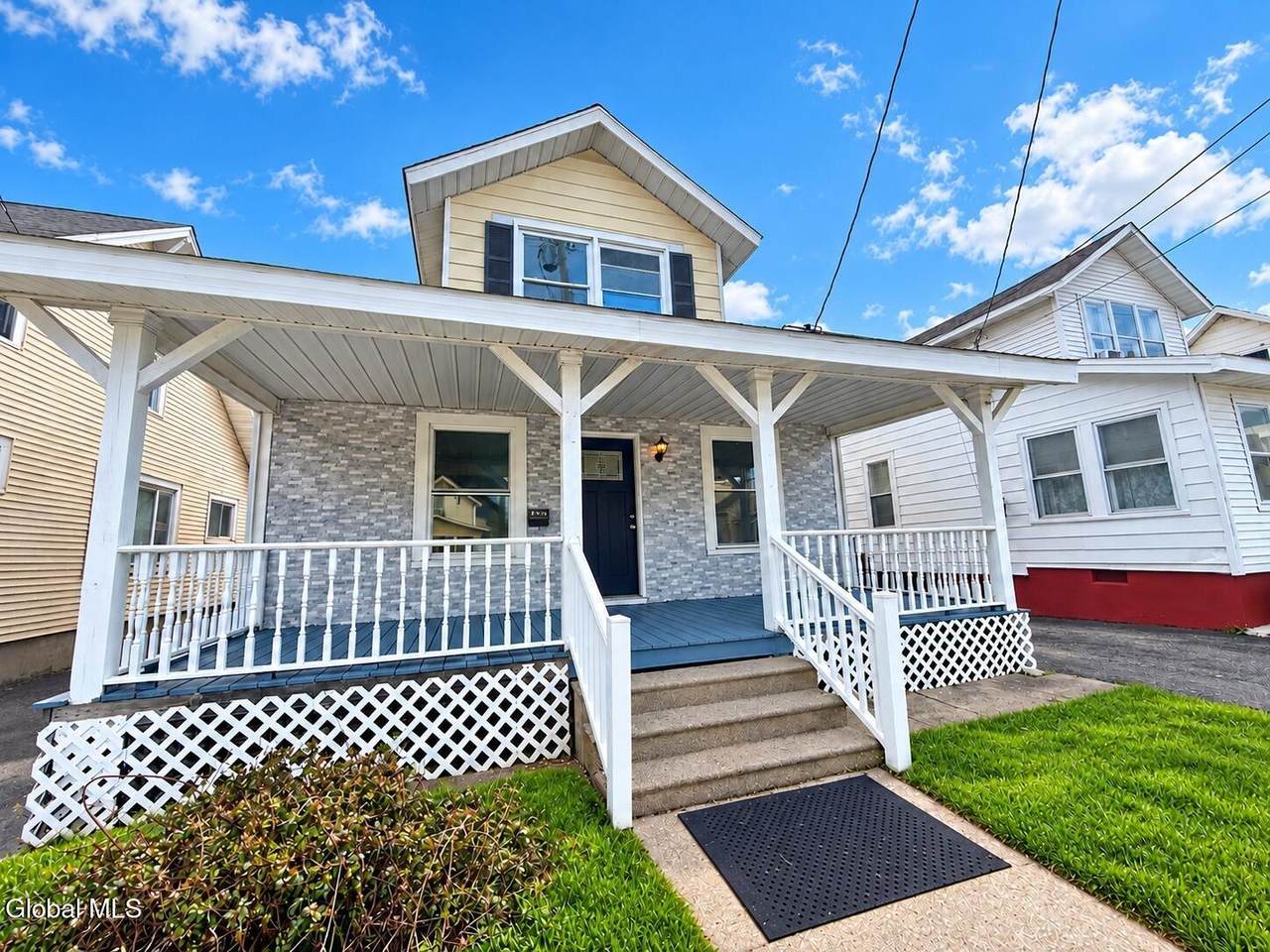 272 Altamont Avenue - Photo 1