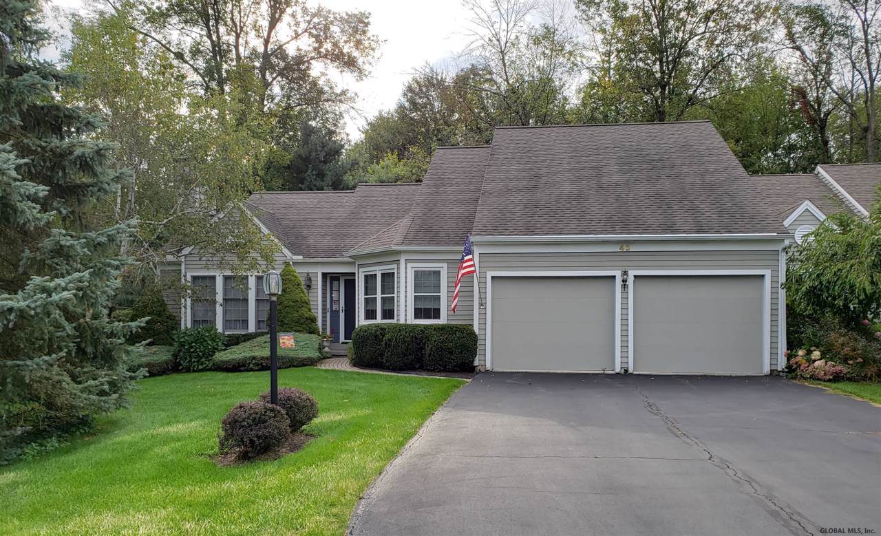 43 Ridgefield Dr - Photo 1