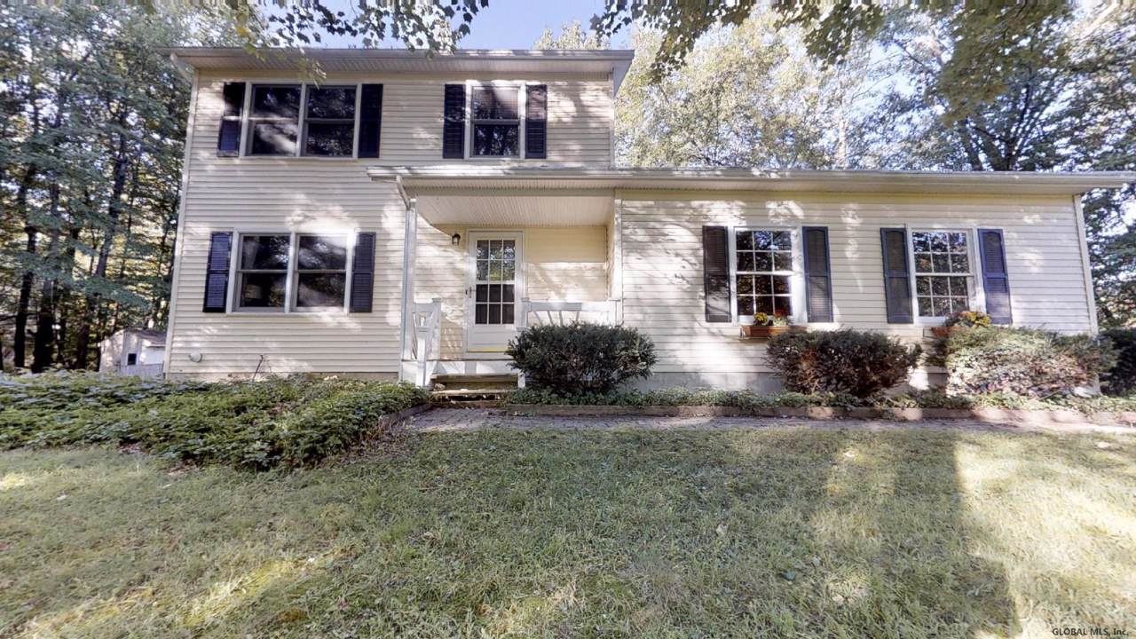 4 Moonglow Rd - Photo 1