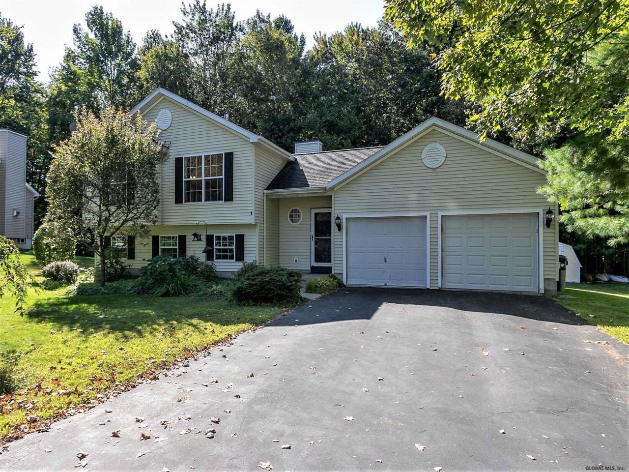 5 Santee Dr - Photo 1