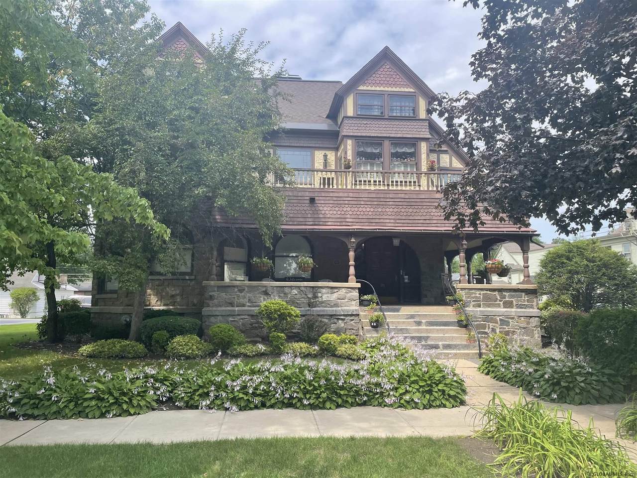 115 Union Avenue - Photo 1
