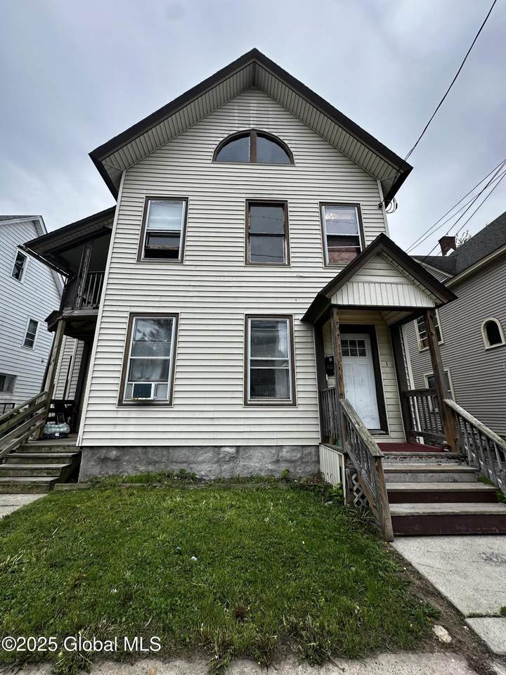 44 Storrie Street - Photo 1
