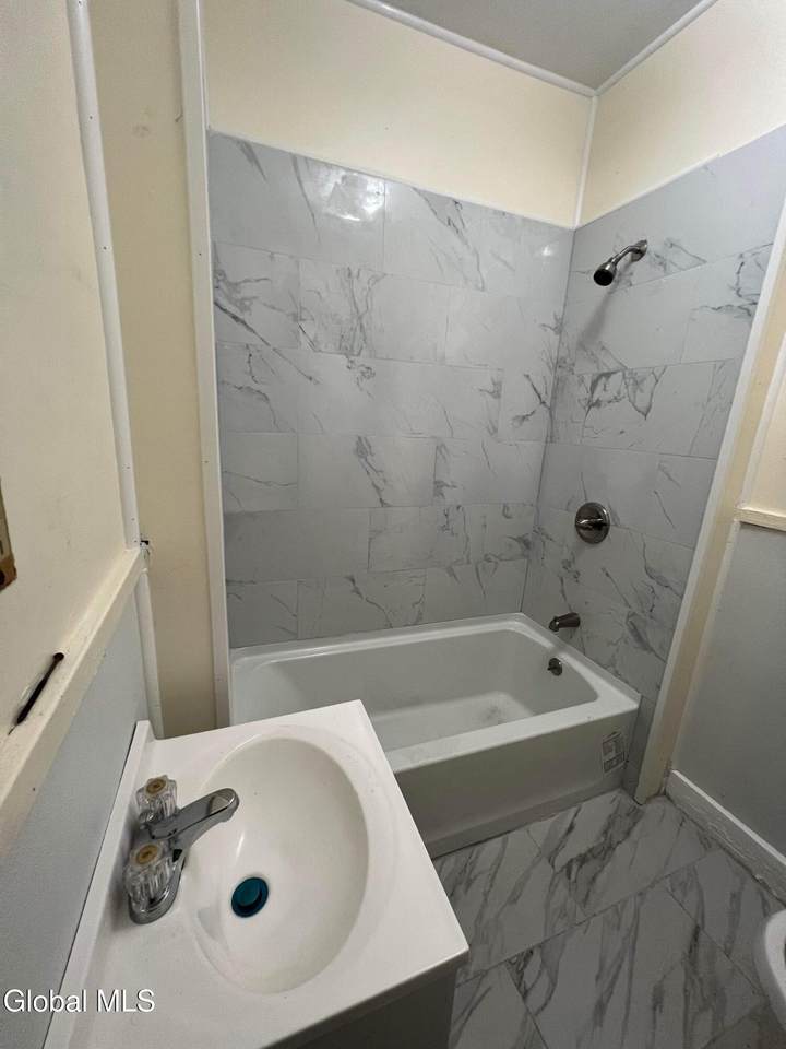 https://bt-photos.global.ssl.fastly.net/capital/1280_boomver_3_202610924-2.jpg