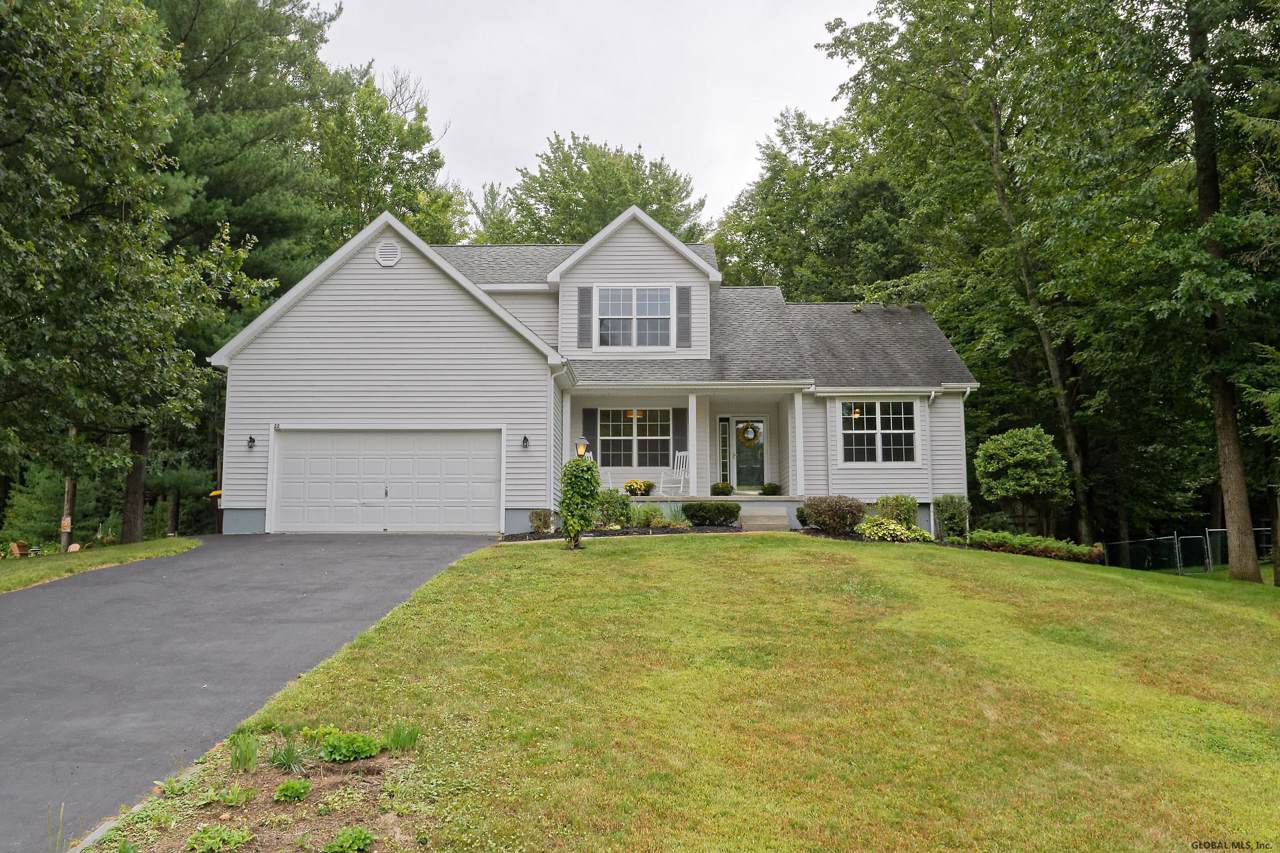 22 Dakota Dr - Photo 1