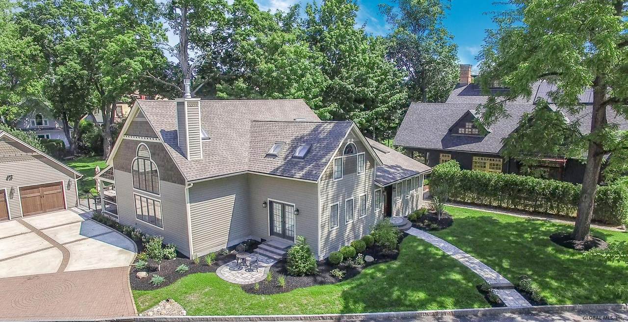 55 Greenfield Av - Photo 1