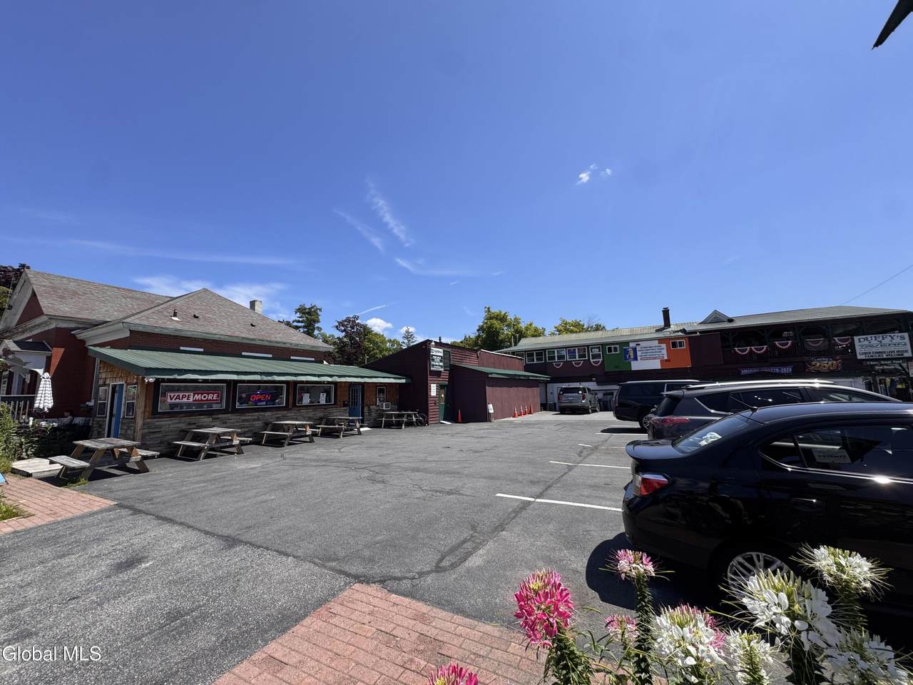 320 Canada Street - Photo 1