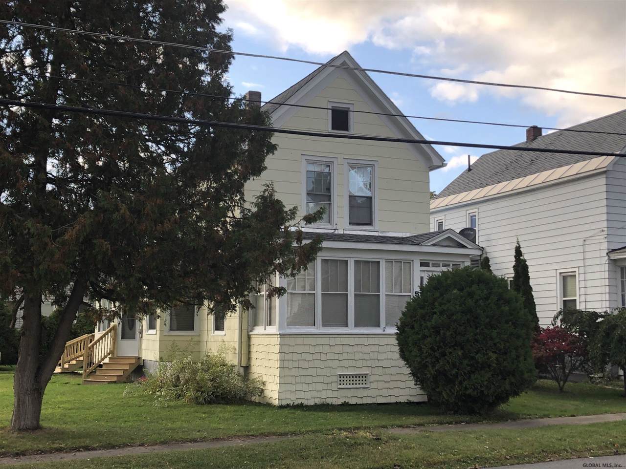 527 1/2 Market St - Photo 1