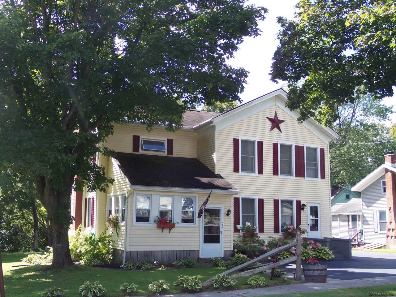 171 South St - Photo 1