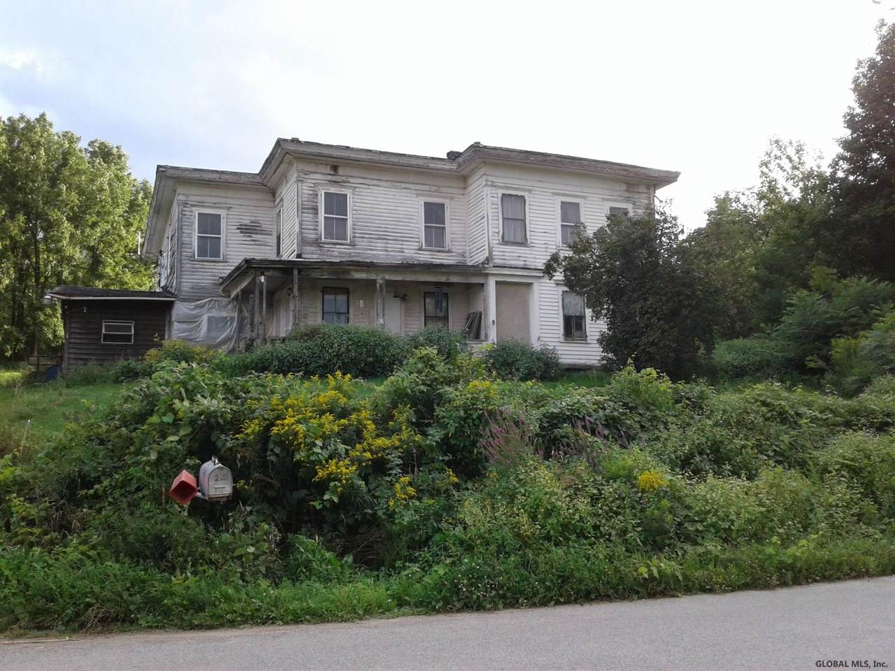 215 Starkville Rd - Photo 1