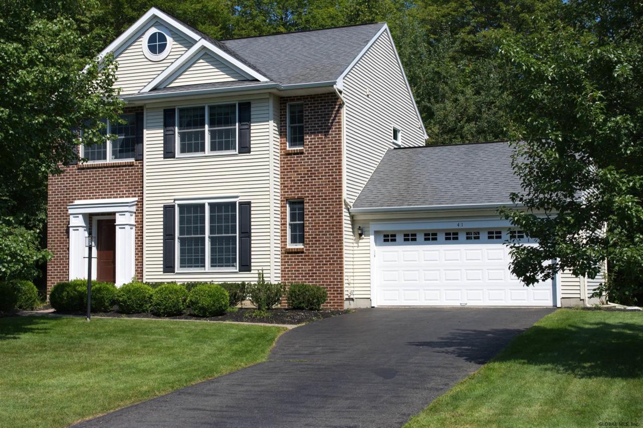 41 Sterling Heights Dr - Photo 1