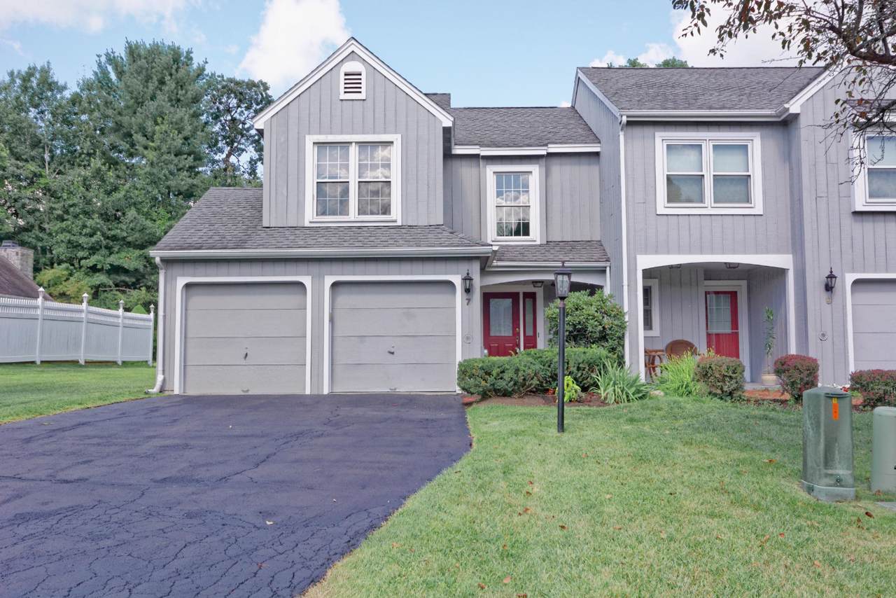 7 Greystone Dr - Photo 1