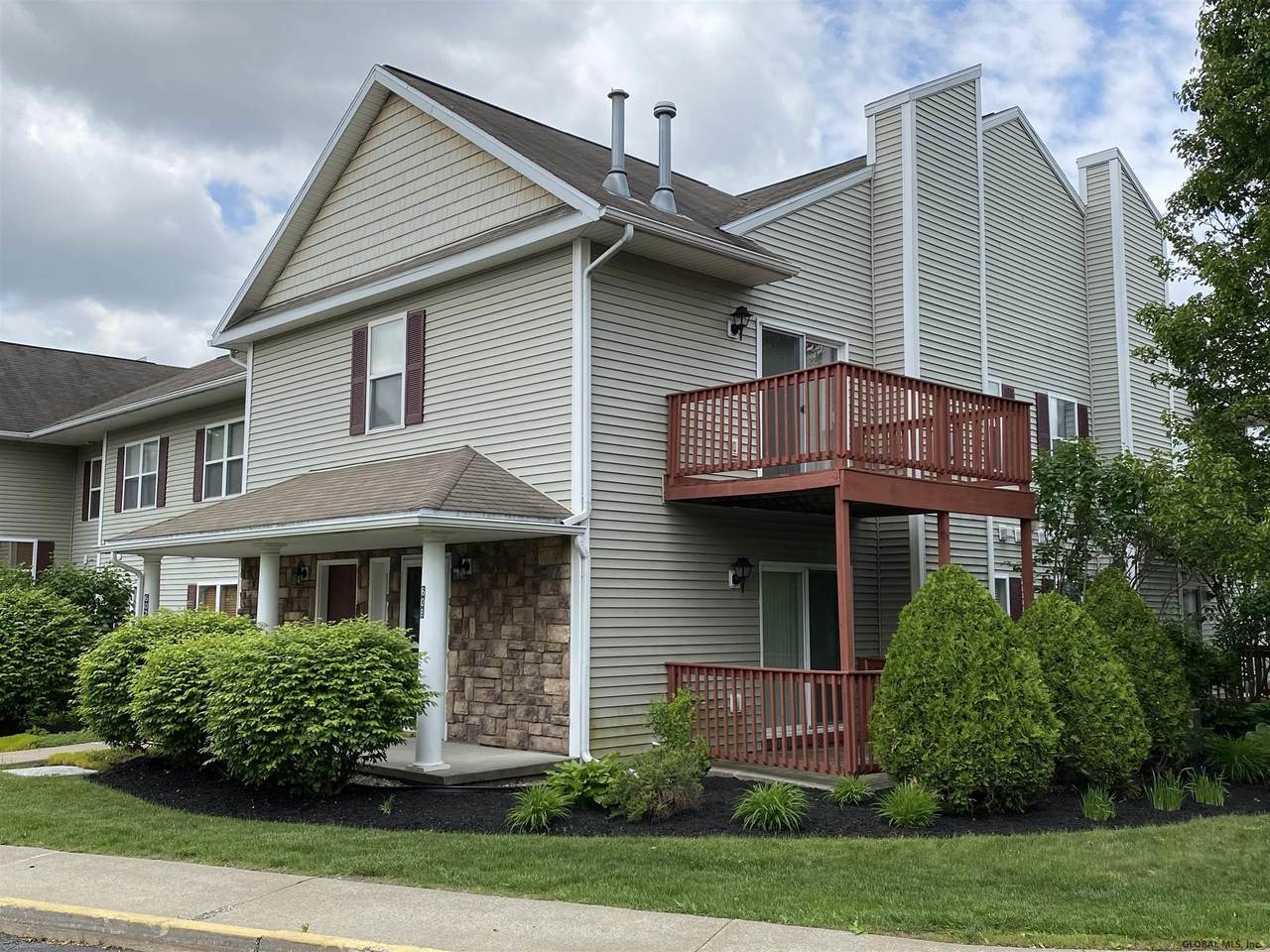 1200 Hillside Av - Photo 1