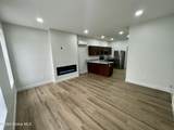 44 Manning Boulevard - Photo 4
