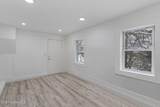 9 Robbins Avenue - Photo 15