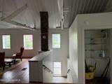 10 Thompson Street - Photo 24